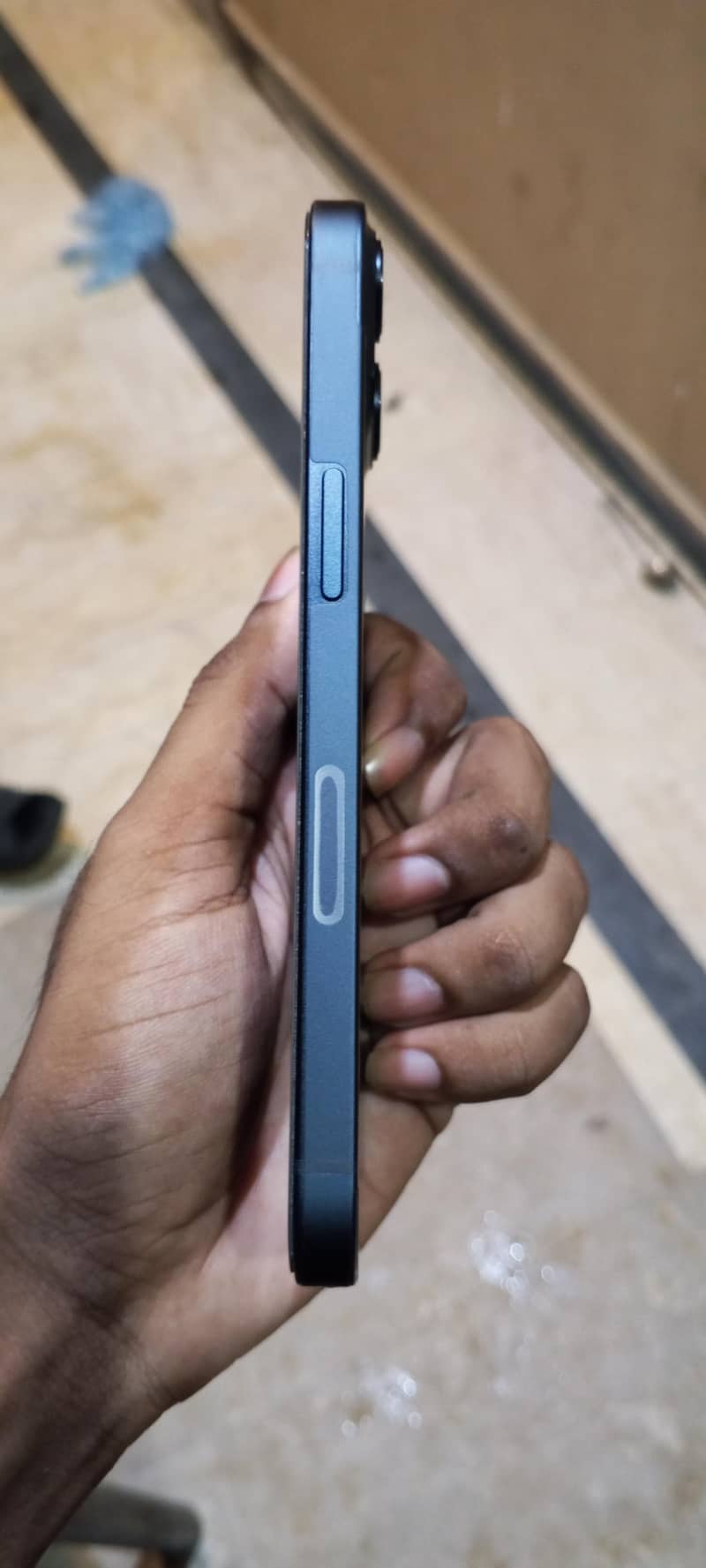 Apple iPhone 13 4