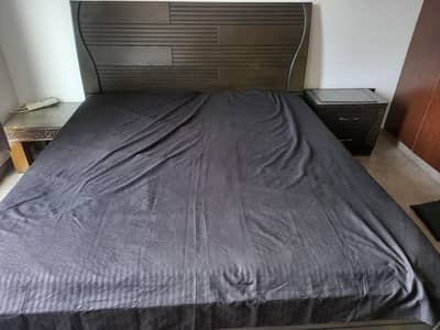 King size bed set + spring mattress