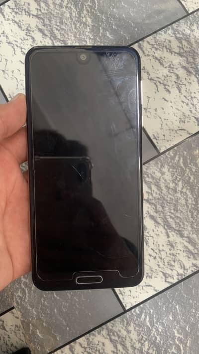 Sharp Aquos R2