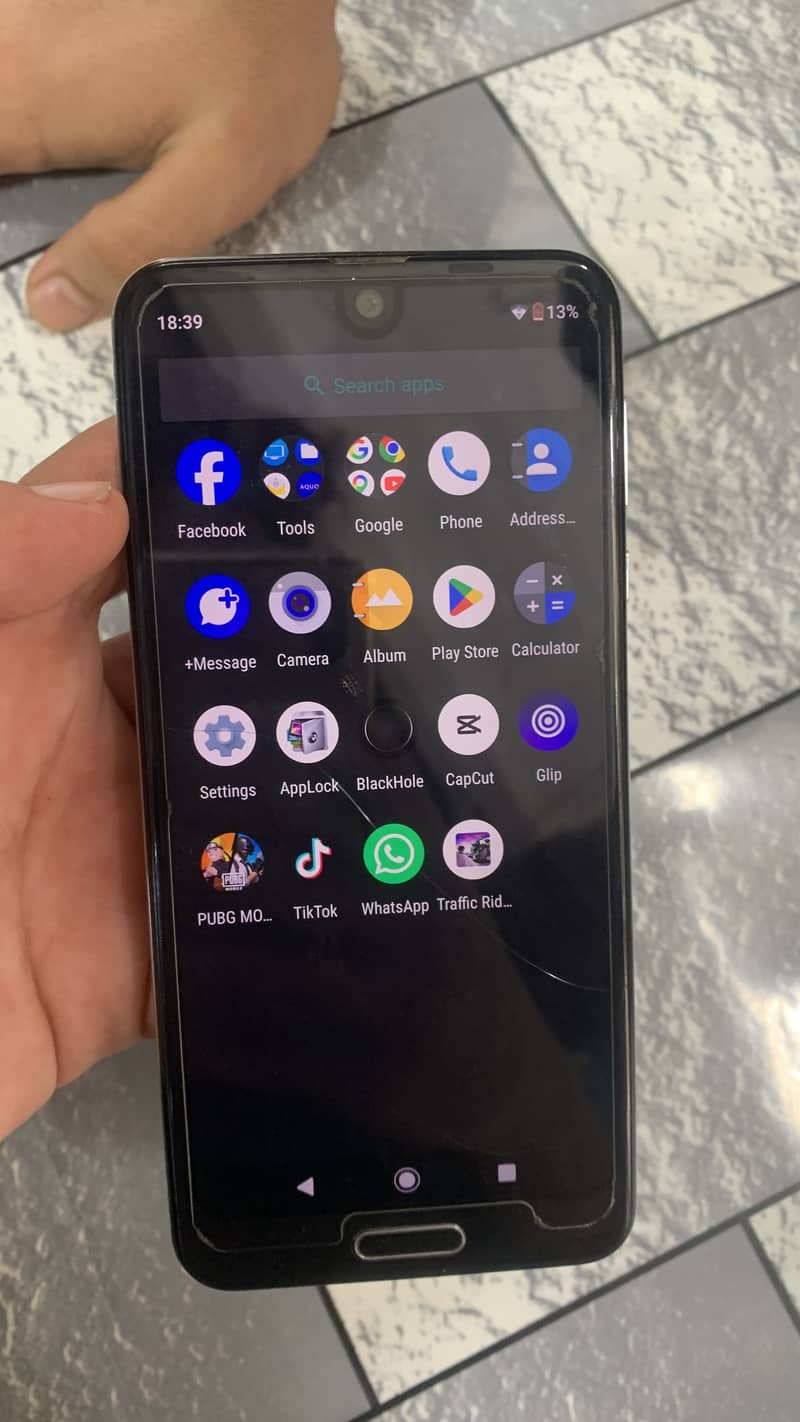Sharp Aquos R2 1