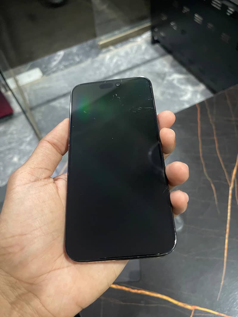 Apple iPhone 15 Pro Max 0