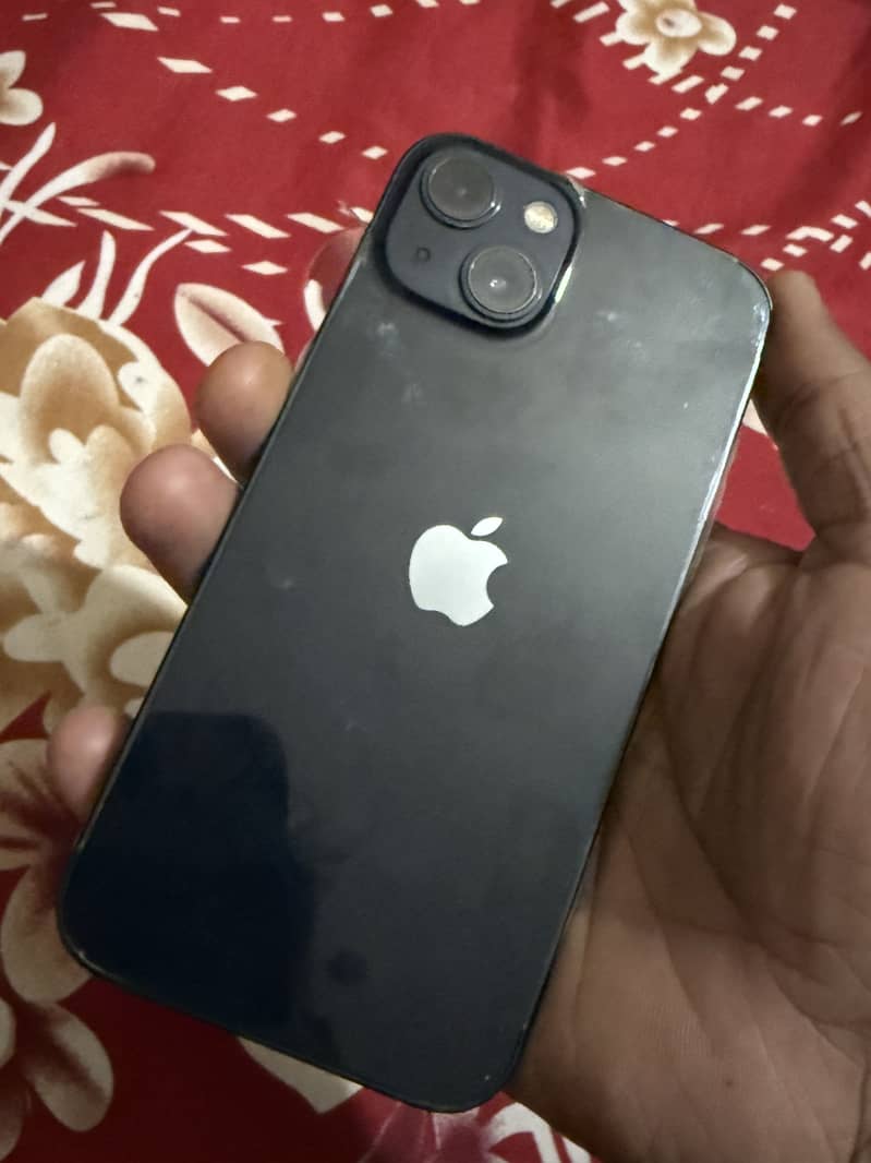 Apple iPhone 13 6