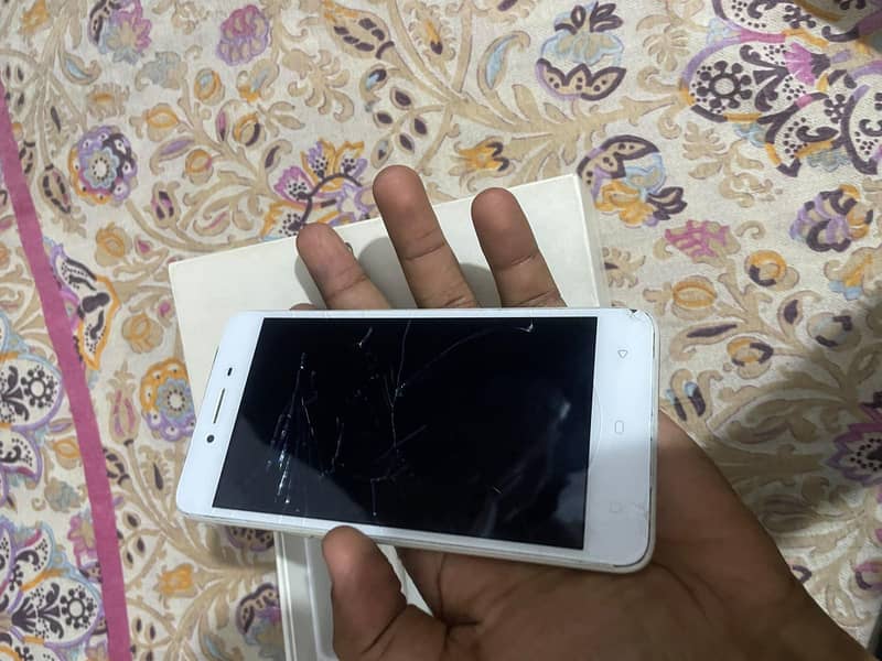 OPPO A37 3