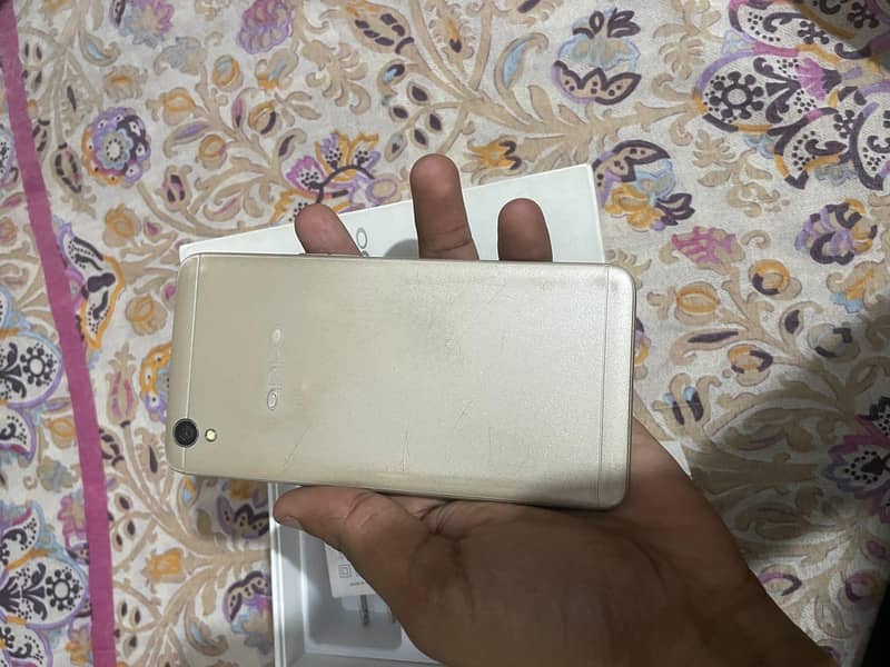 OPPO A37 4