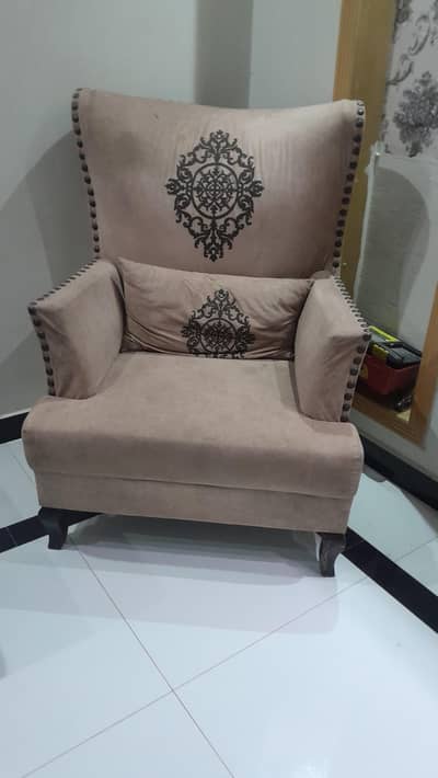 2 sofa chairs, 1 bed set with 2 side table and drasing table,