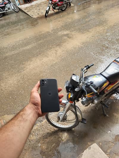 Apple iPhone 11