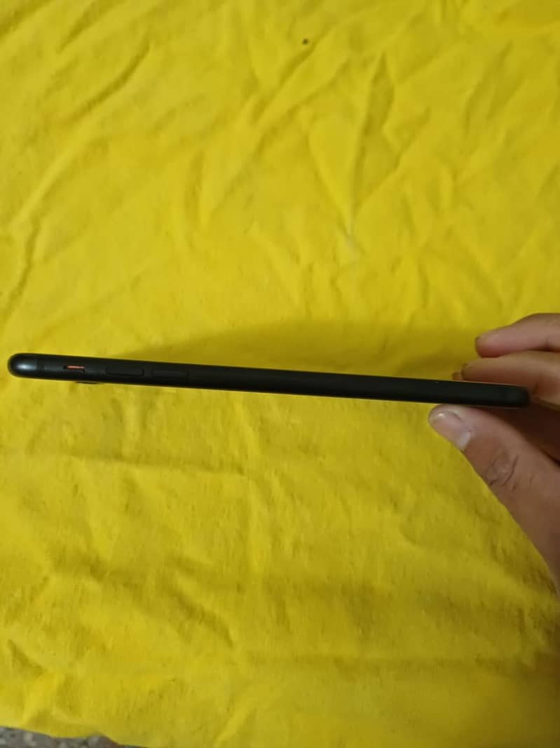 Apple iPhone 7 Plus 1
