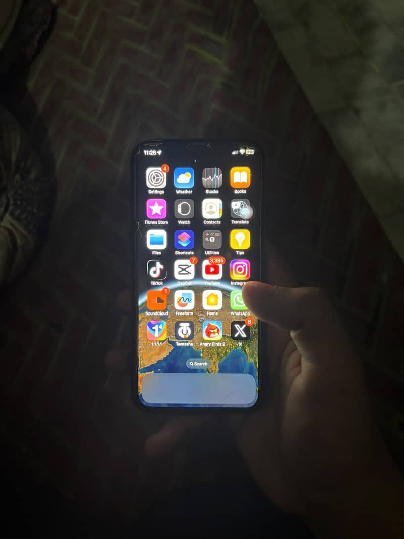 Apple iPhone X 3