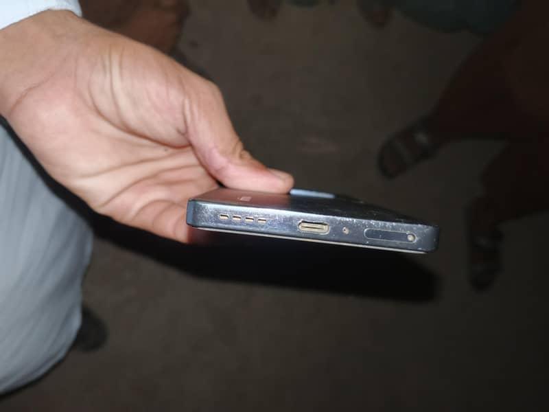 Infinix Note 40 5