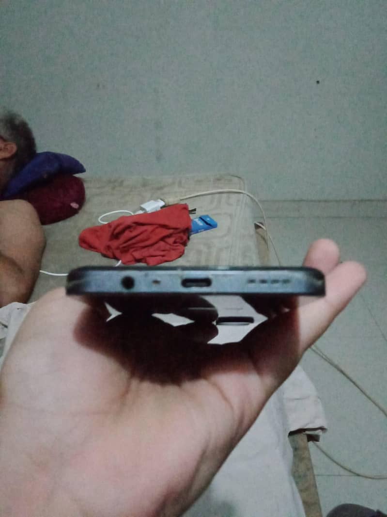 Realme Note 60x 4