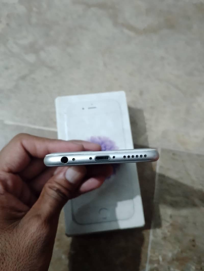 Apple iPhone 6 2