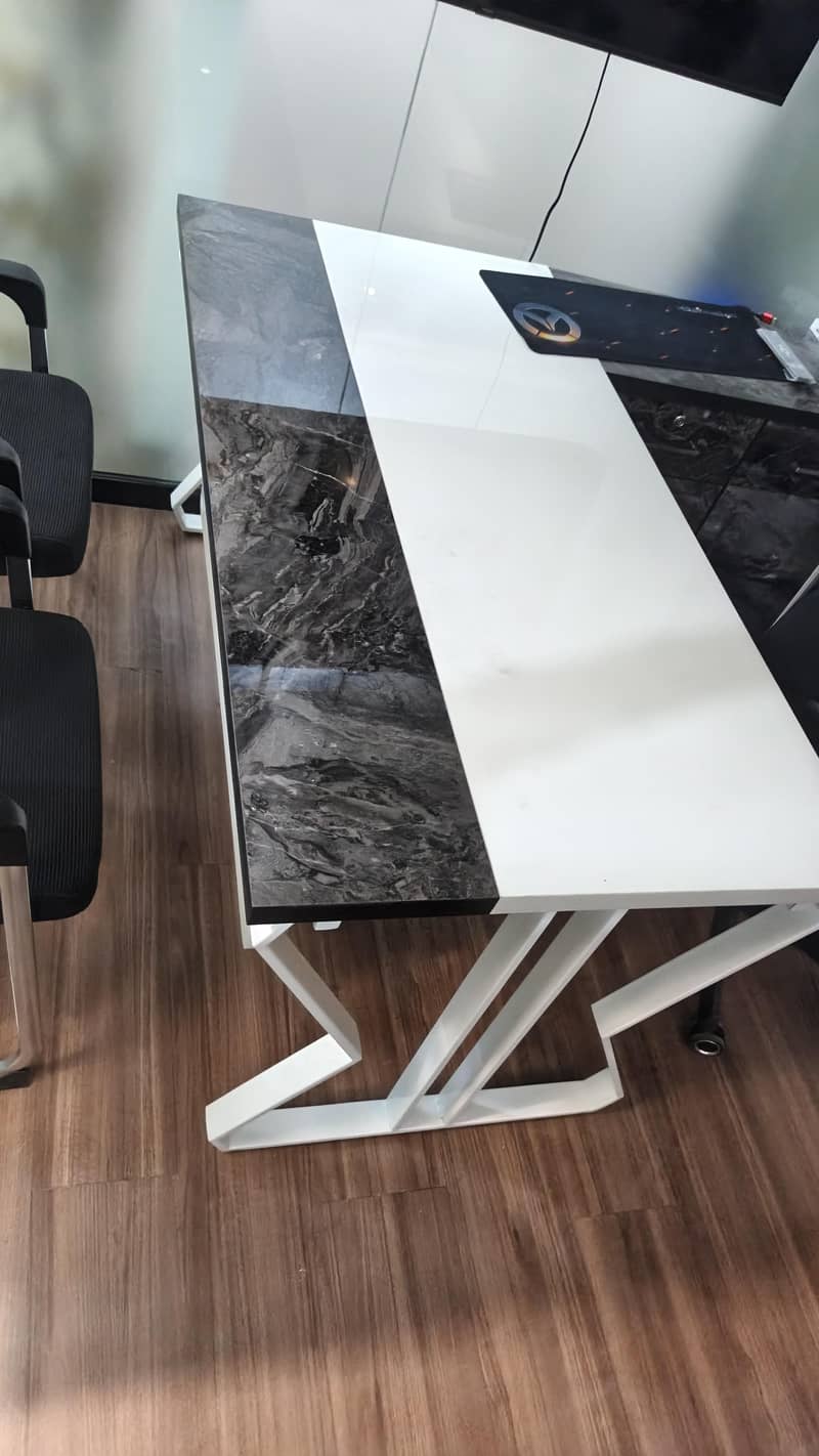 Executive Office Table 2