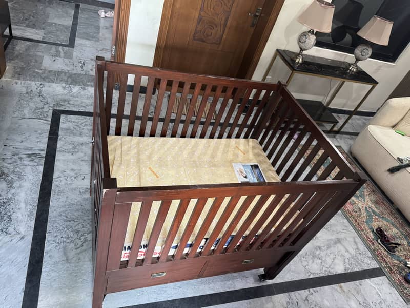 Baby cot 1
