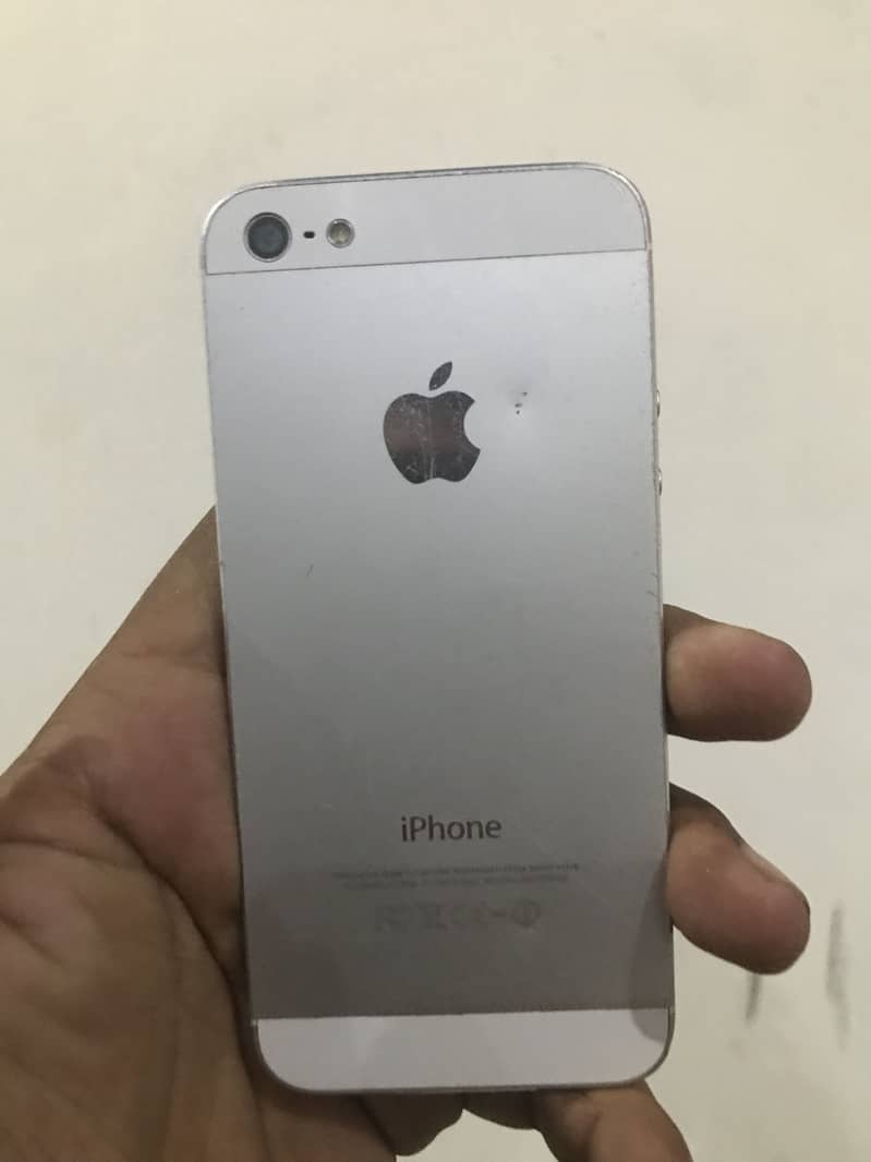Apple iPhone 5 2