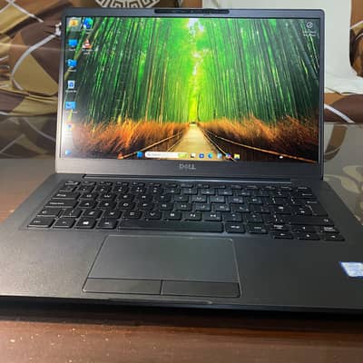 Laptop Dell 7300