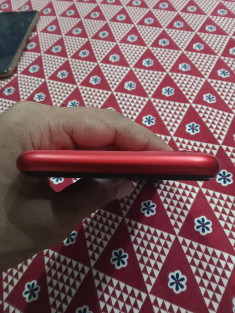 Apple iPhone 11 3