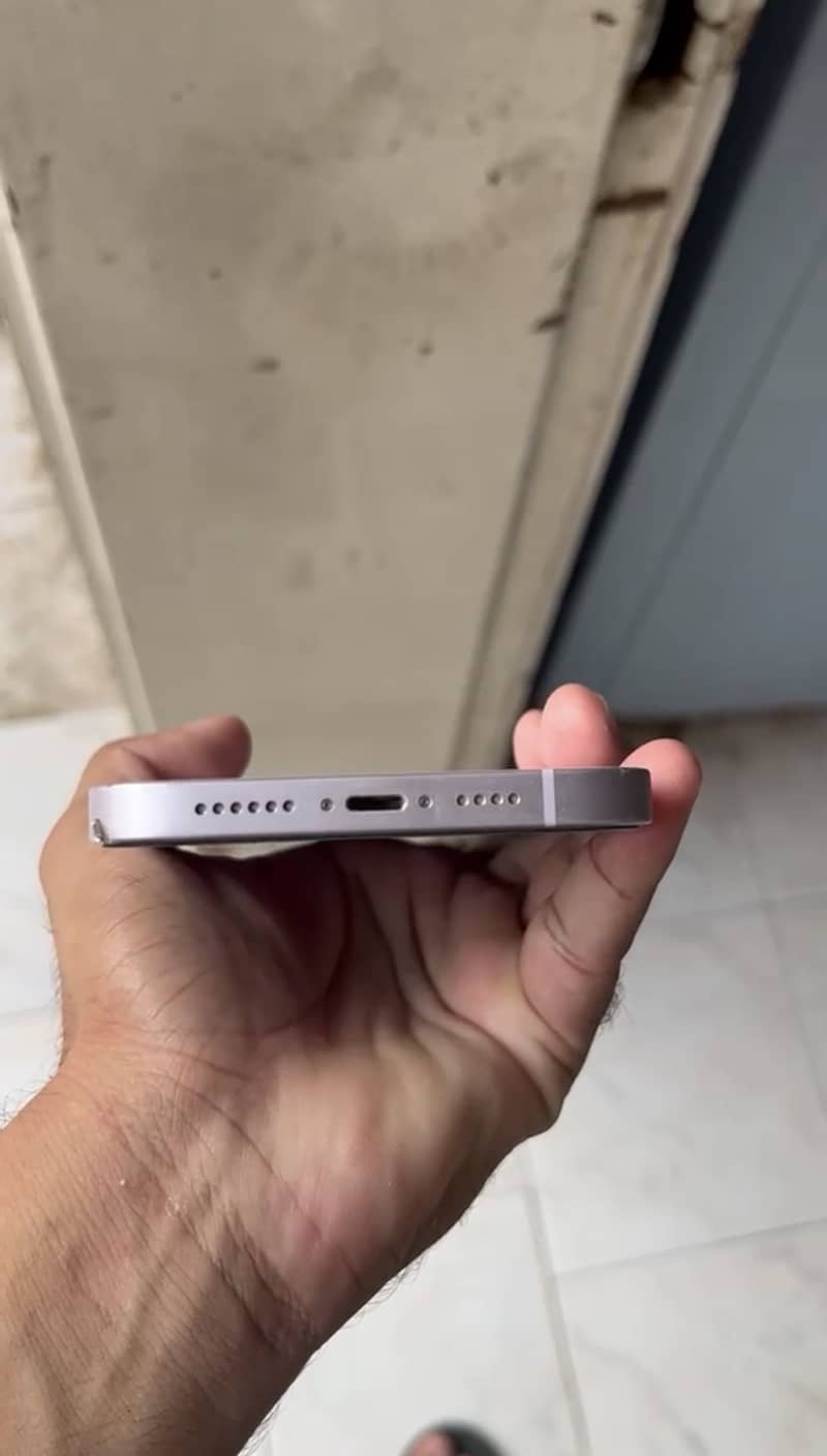 Apple iPhone 14 plus 4