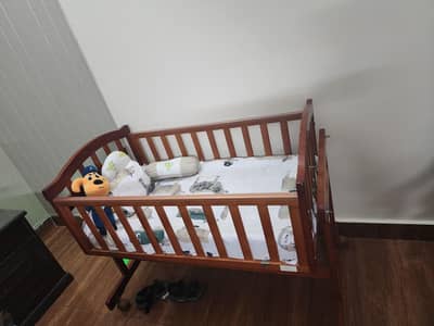 original Tinnies baby cot| baby gear| baby cot