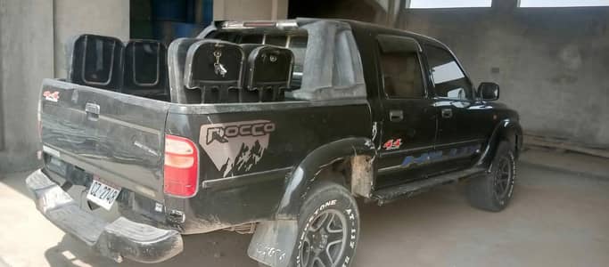 Toyota hilux 1995 model for sale