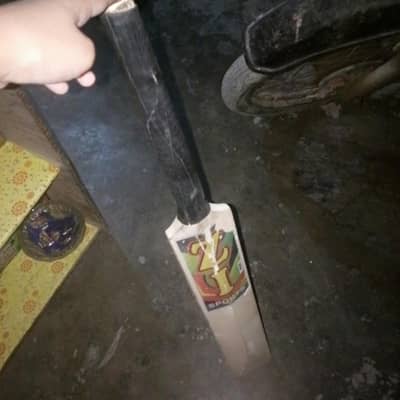 A good condition bat  in just RS 1000