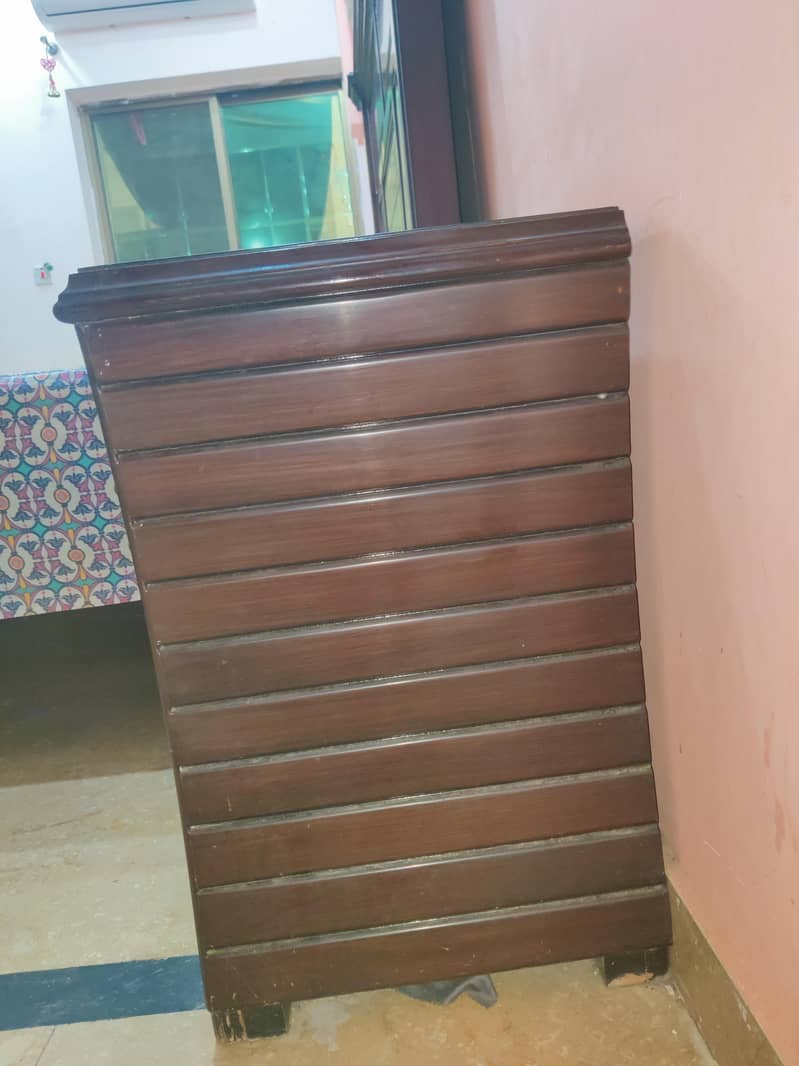 Bed,Dressing table ,side tables 3