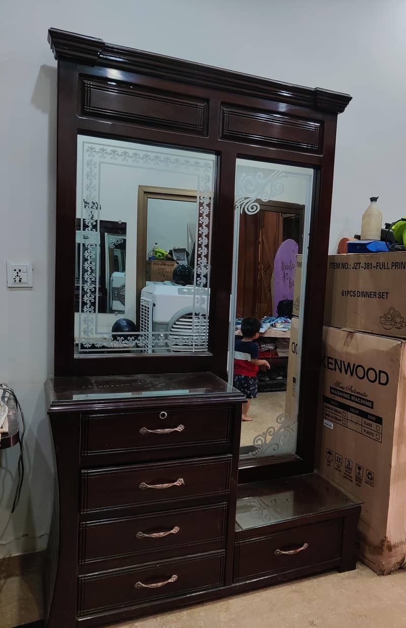 Bed,Dressing table ,side tables 5