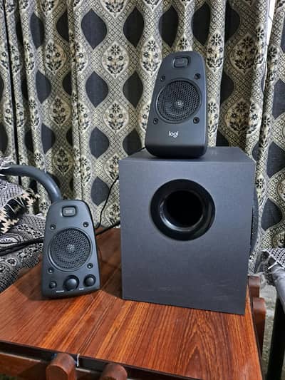 Logitech Z625 Thunder Bass