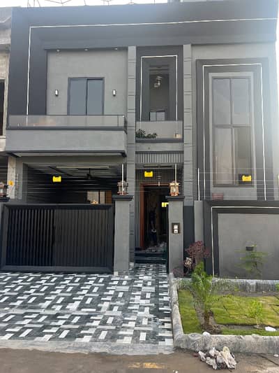 5 Marla Fully Modern House for Sale \| Prime Location \| Modern Design