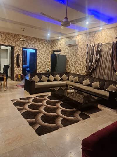 10 Marla Flat For Sale In Paragon City Lahore