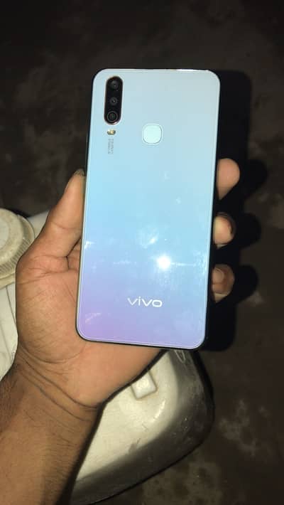 Vivo Y17