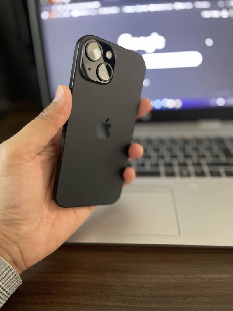 Apple iPhone 15 3