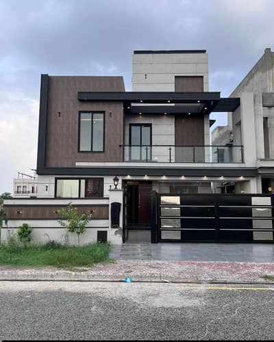 Luxury 5 Marla House Available For Sale