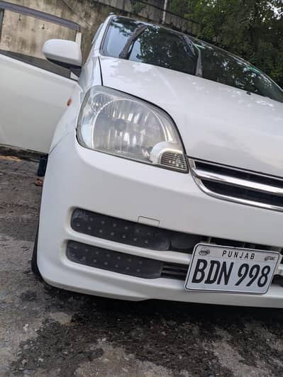 Daihatsu Mira 2006