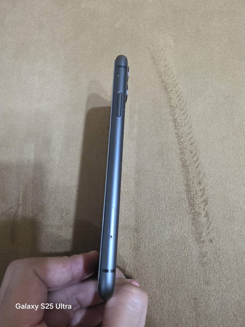 Apple iPhone 11 2