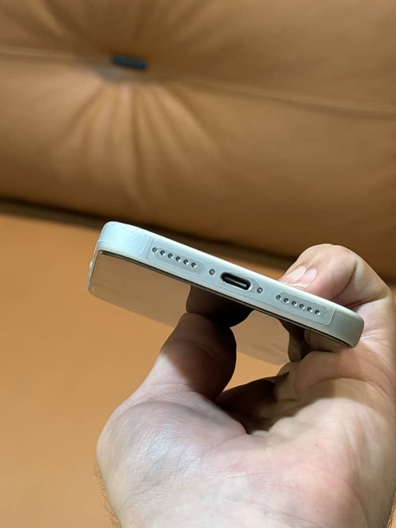 Apple iPhone 17 Pro Max 3