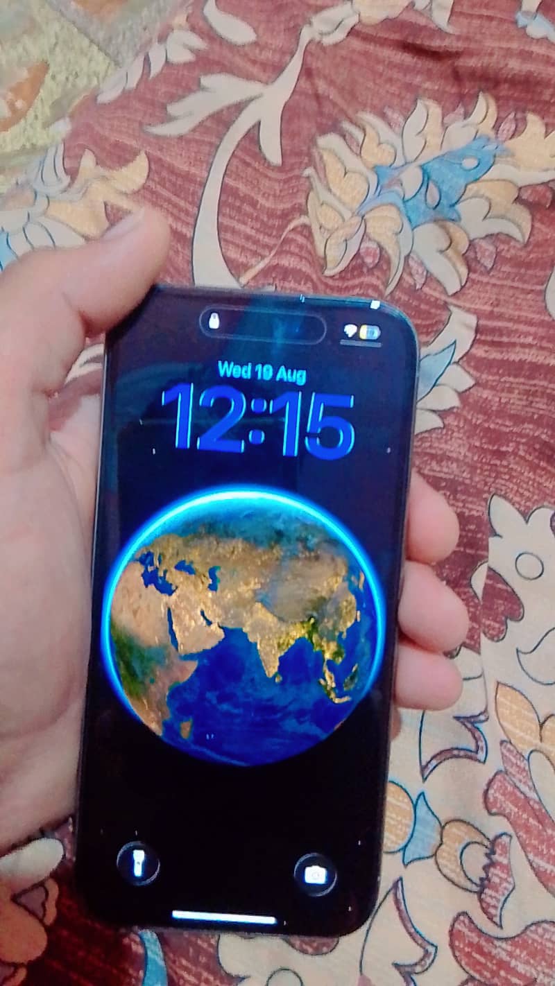 Apple iPhone 15 Pro 0