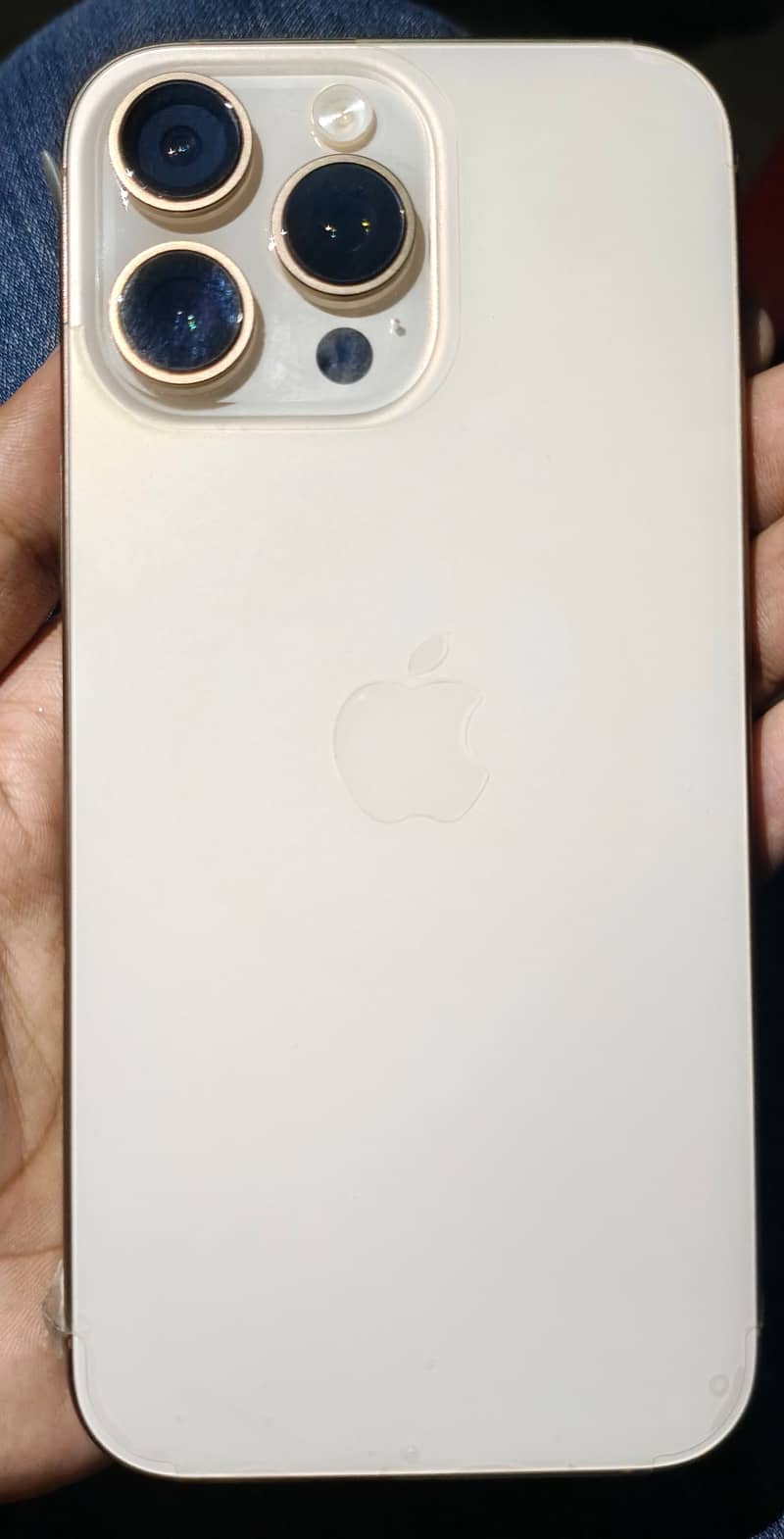 Apple iPhone 16 Pro Max 3