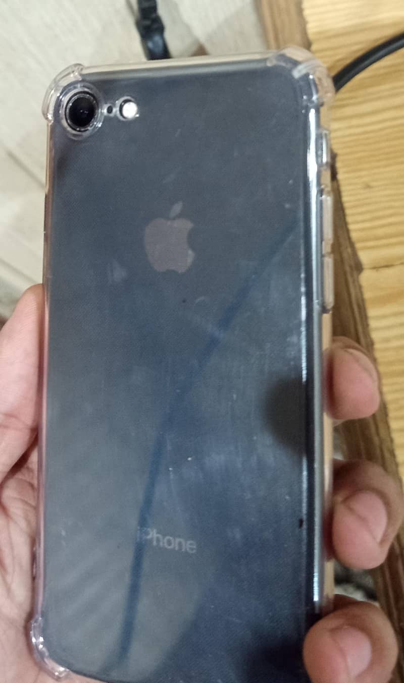 Apple iPhone 8 0