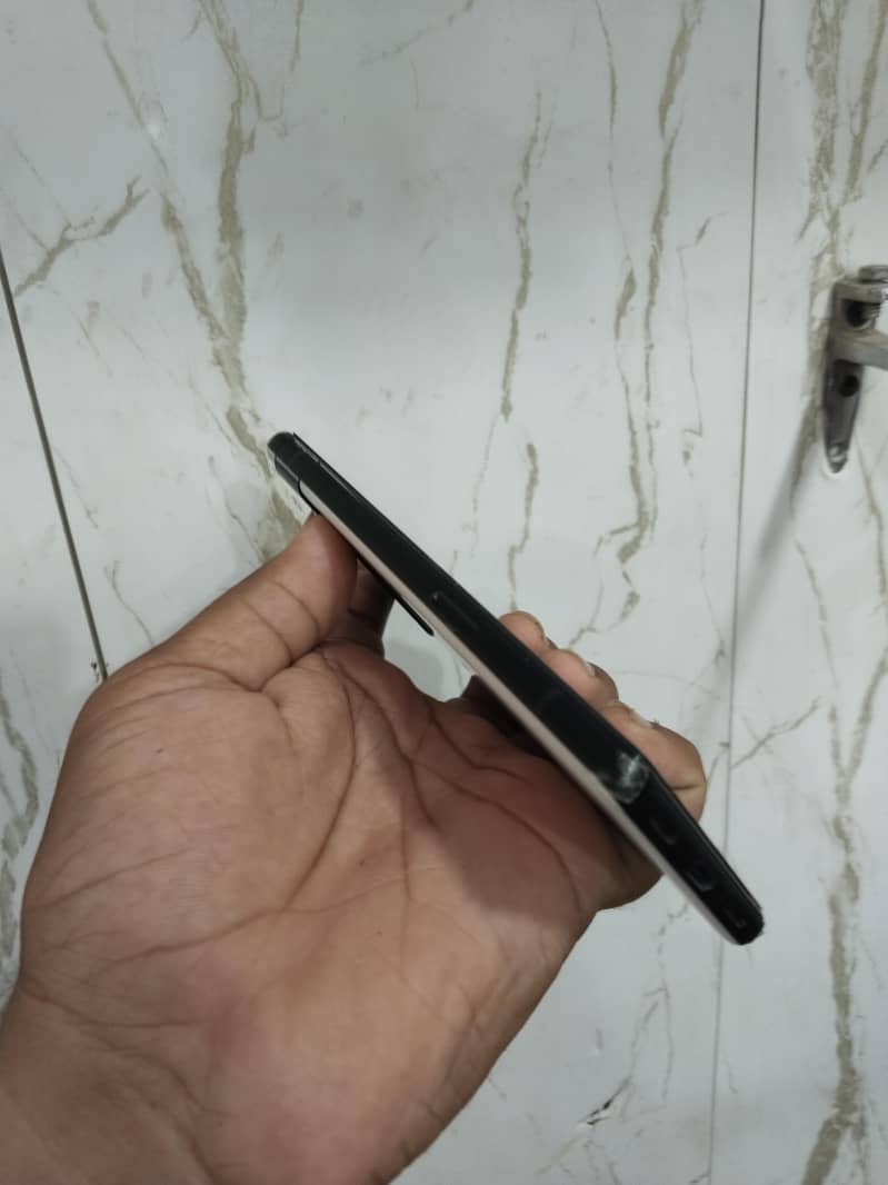 Google Pixel 6a 3
