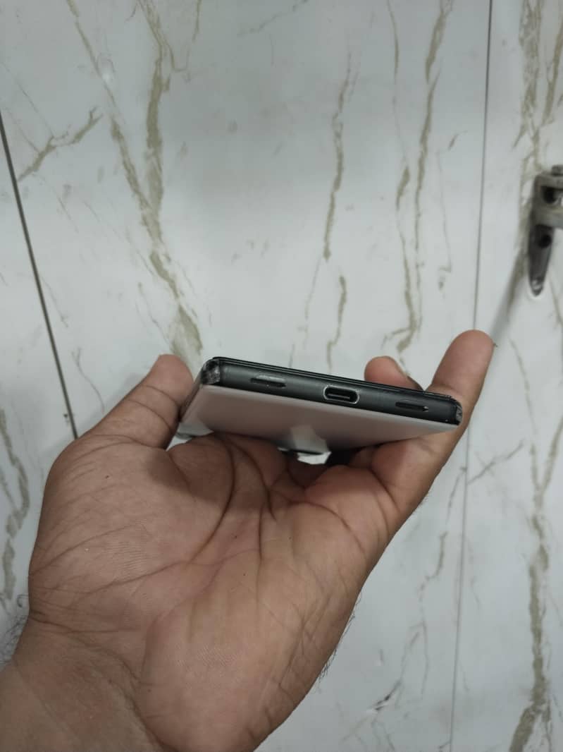 Google Pixel 6a 4