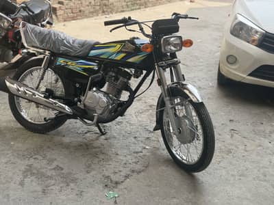 Brand New Honda 125 Black Colour Showroom condition