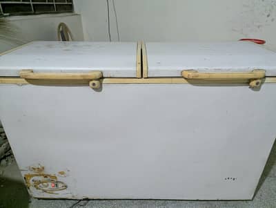 Deep freezer 2 door (Freezer and Refrigerator) for urgent sale