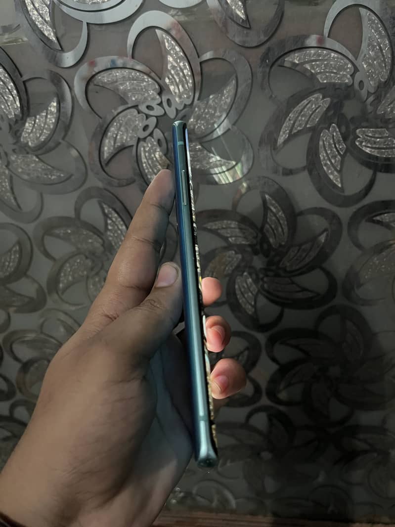 One Plus 8 4