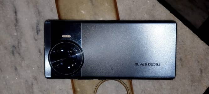 Tecno sparke 20 pro plus