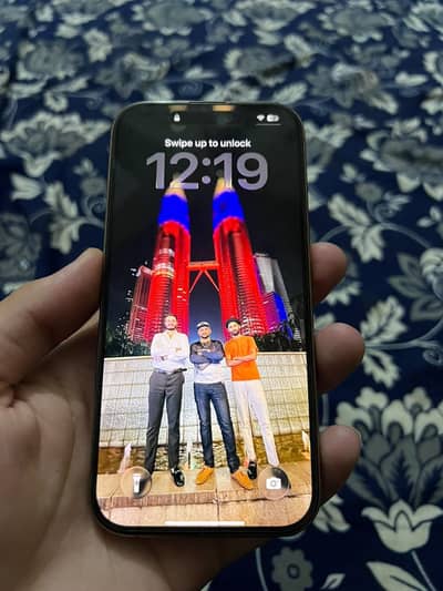 Apple iPhone 16 Pro