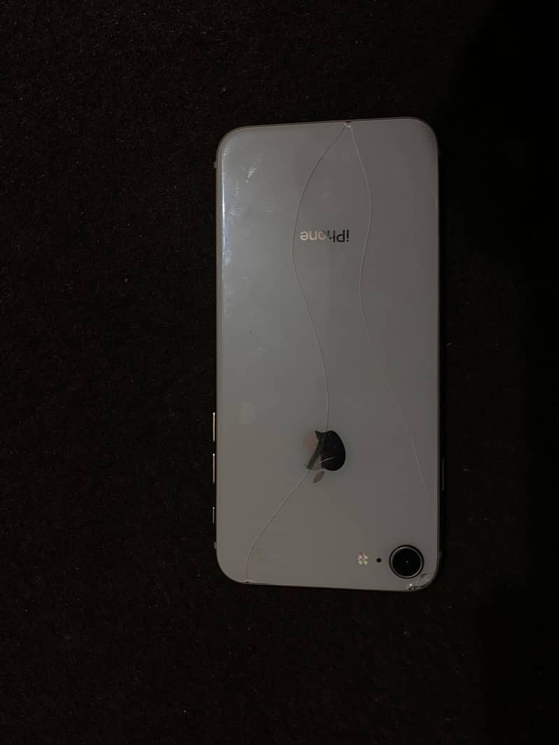 Apple iPhone 8 1