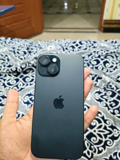Apple iPhone 15