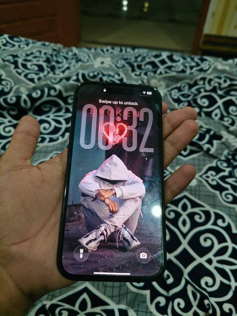 Apple iPhone 15 2