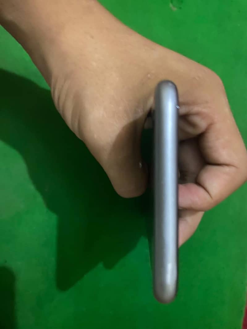 Apple iPhone 6 1