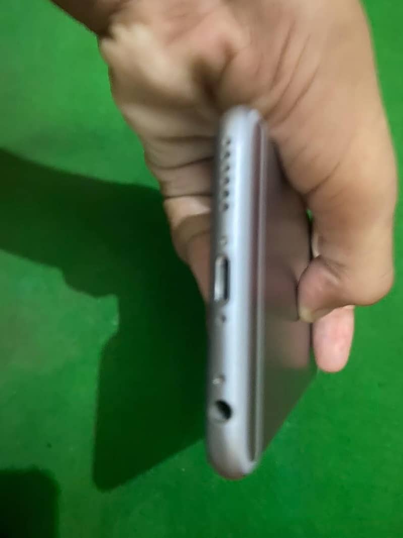 Apple iPhone 6 2